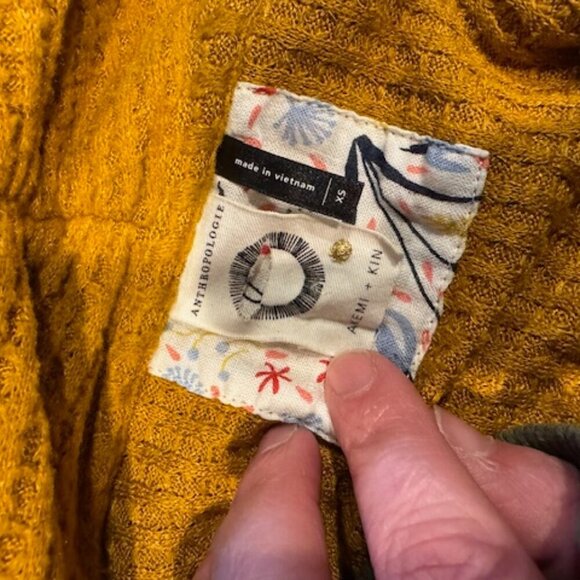 Anthropologie Akemi + Kin Sweater XS Yellow Waffle Knit Wrap Cardigan Fall Women - Picture 2 of 2